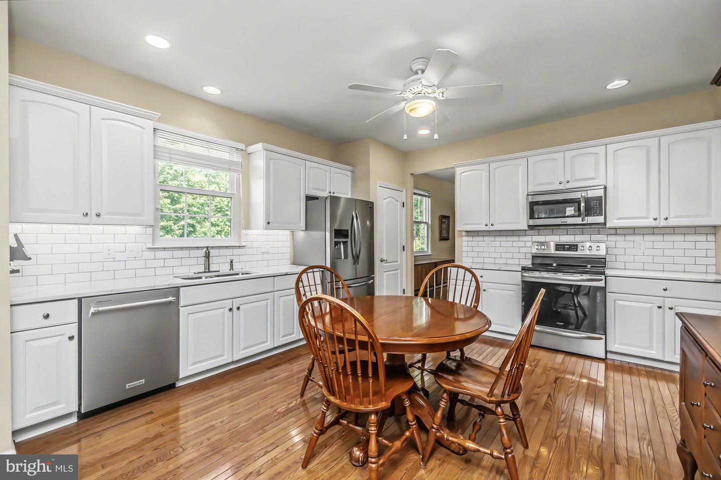 1579 Ulster Ter Property Photo 10