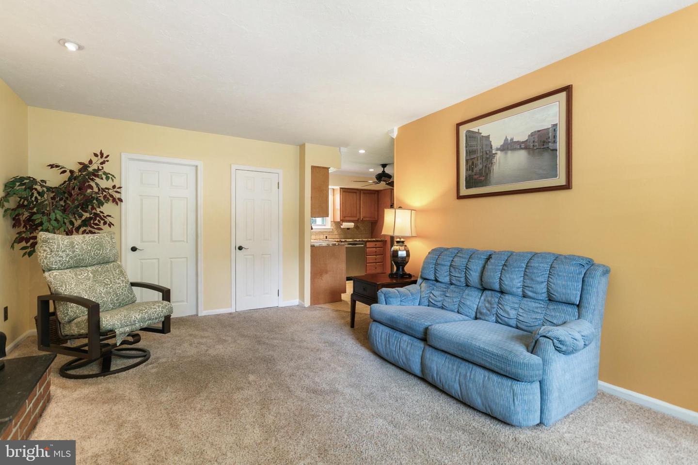 718 Bicking Dr Property Photo 10