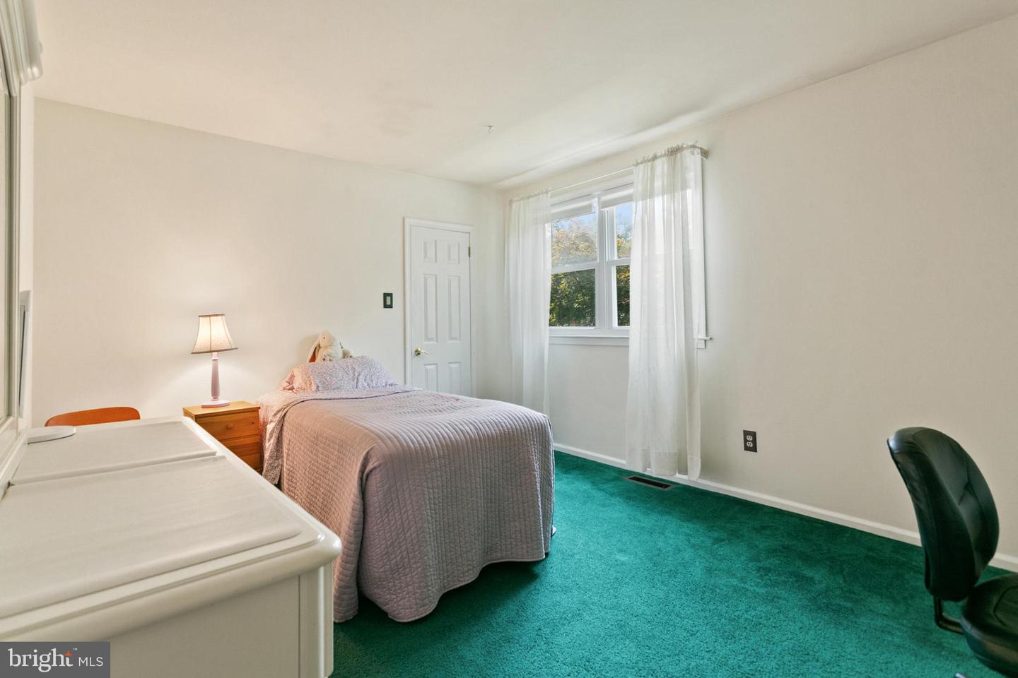 718 Bicking Dr Property Photo 23