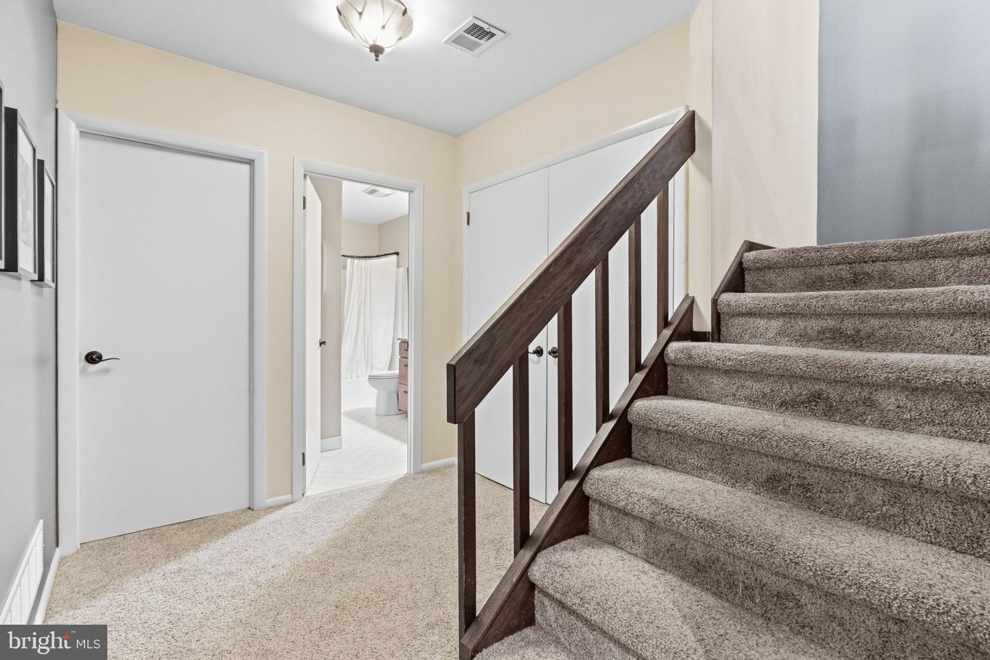 433 Homestead Rd Property Photo 27