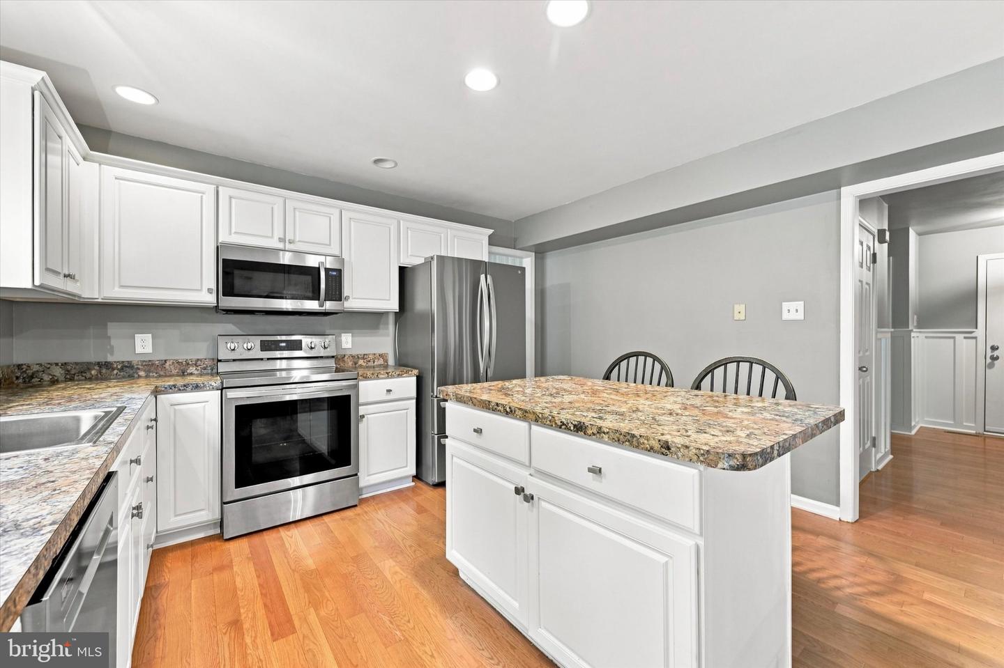 1126 Yankee Dr Property Photo 14