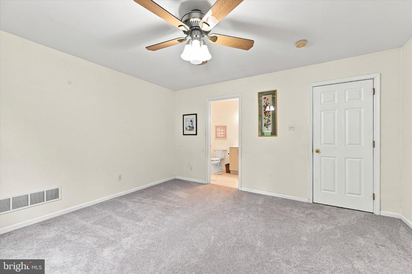 1126 Yankee Dr Property Photo 26