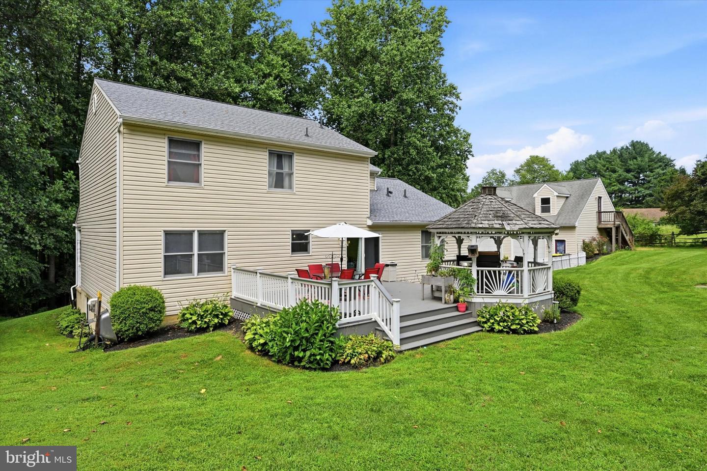 1126 Yankee Dr Property Photo 46