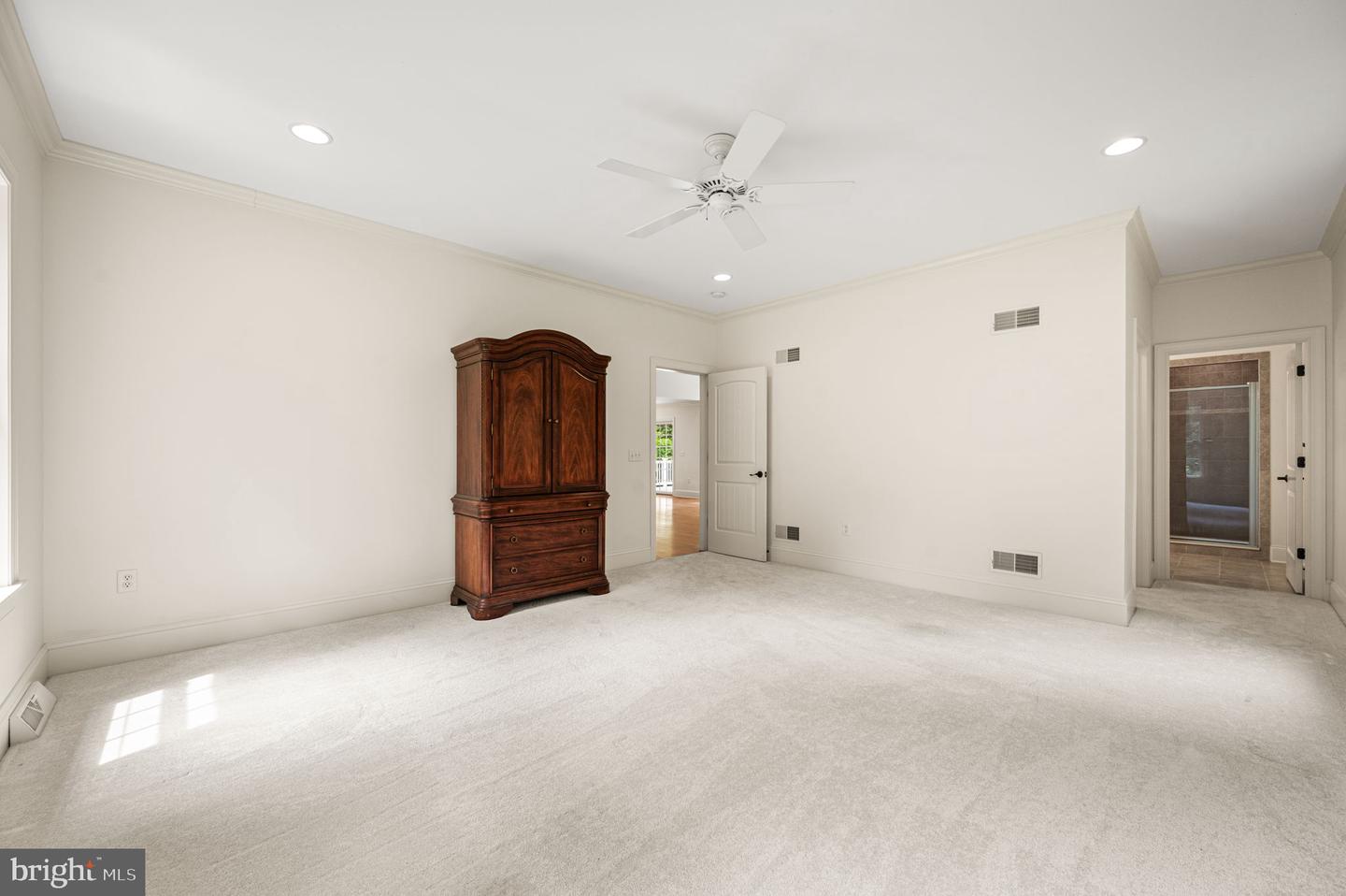 60 Homestead Ln Property Photo 12