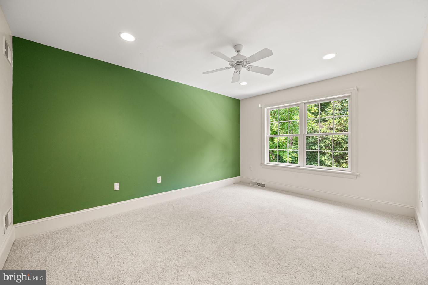 60 Homestead Ln Property Photo 35