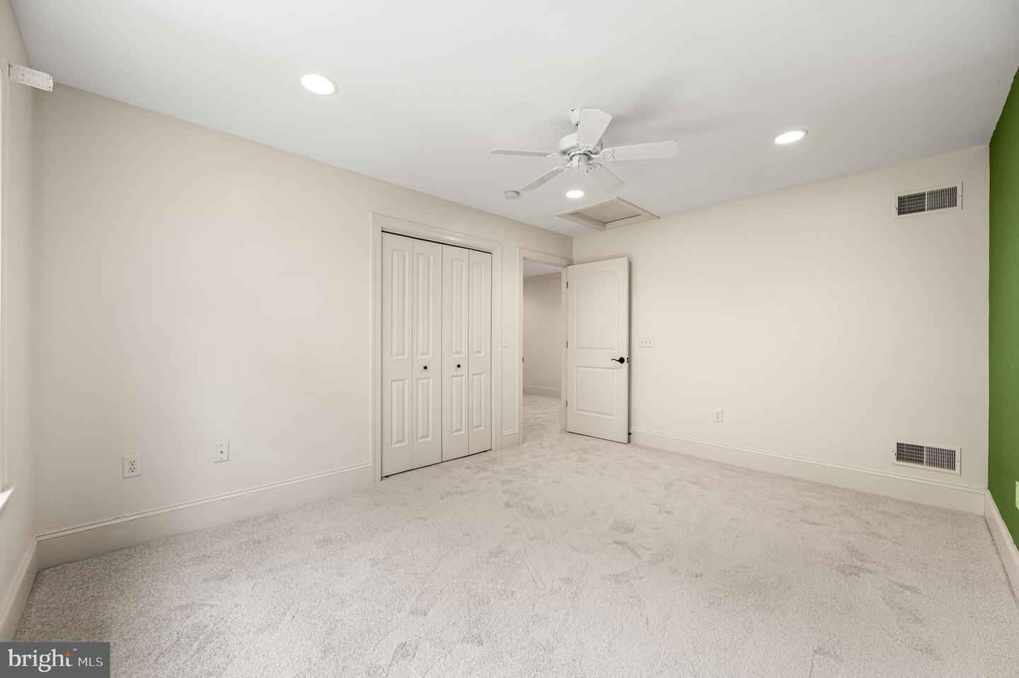 60 Homestead Ln Property Photo 36