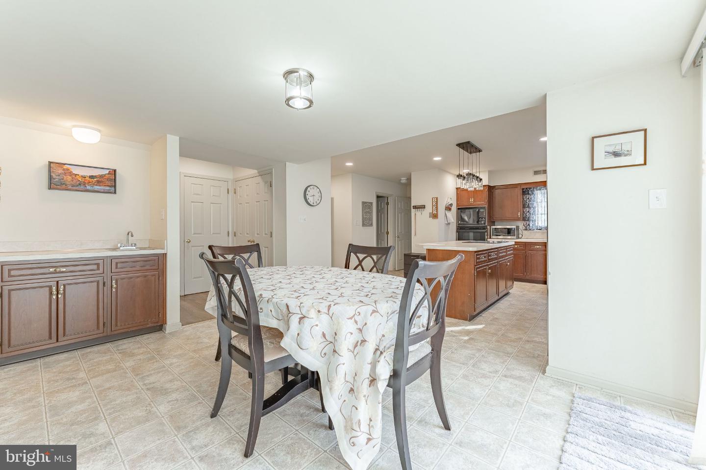 1103 Clover Hill Dr Property Photo 17
