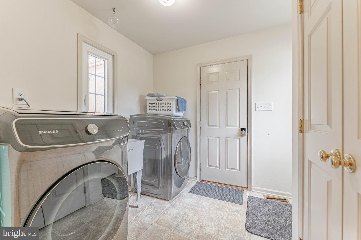 1103 Clover Hill Dr Property Photo 30