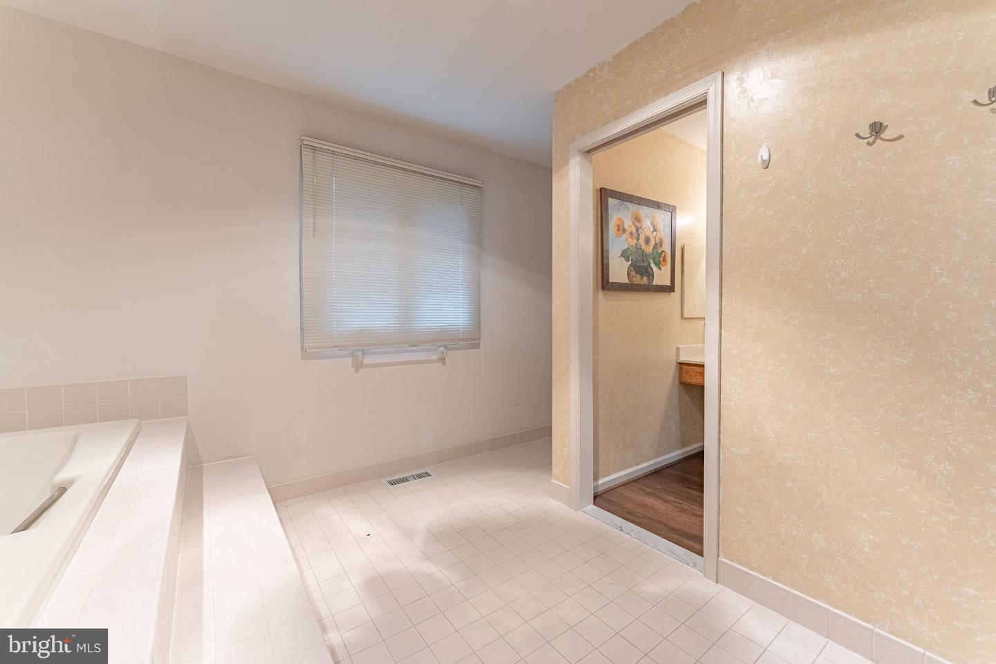 1103 Clover Hill Dr Property Photo 37