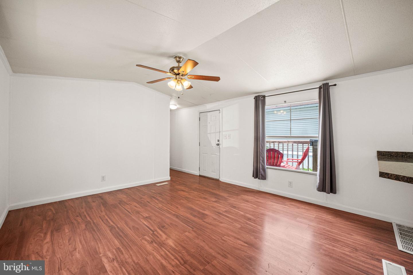17 Vintage Ln Property Photo 6