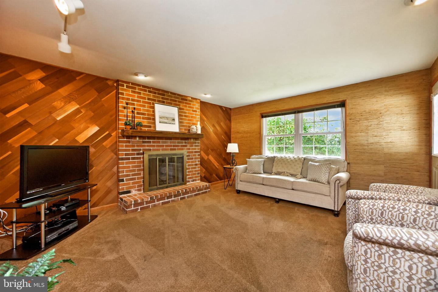 600 Brecknock Dr Property Photo 15