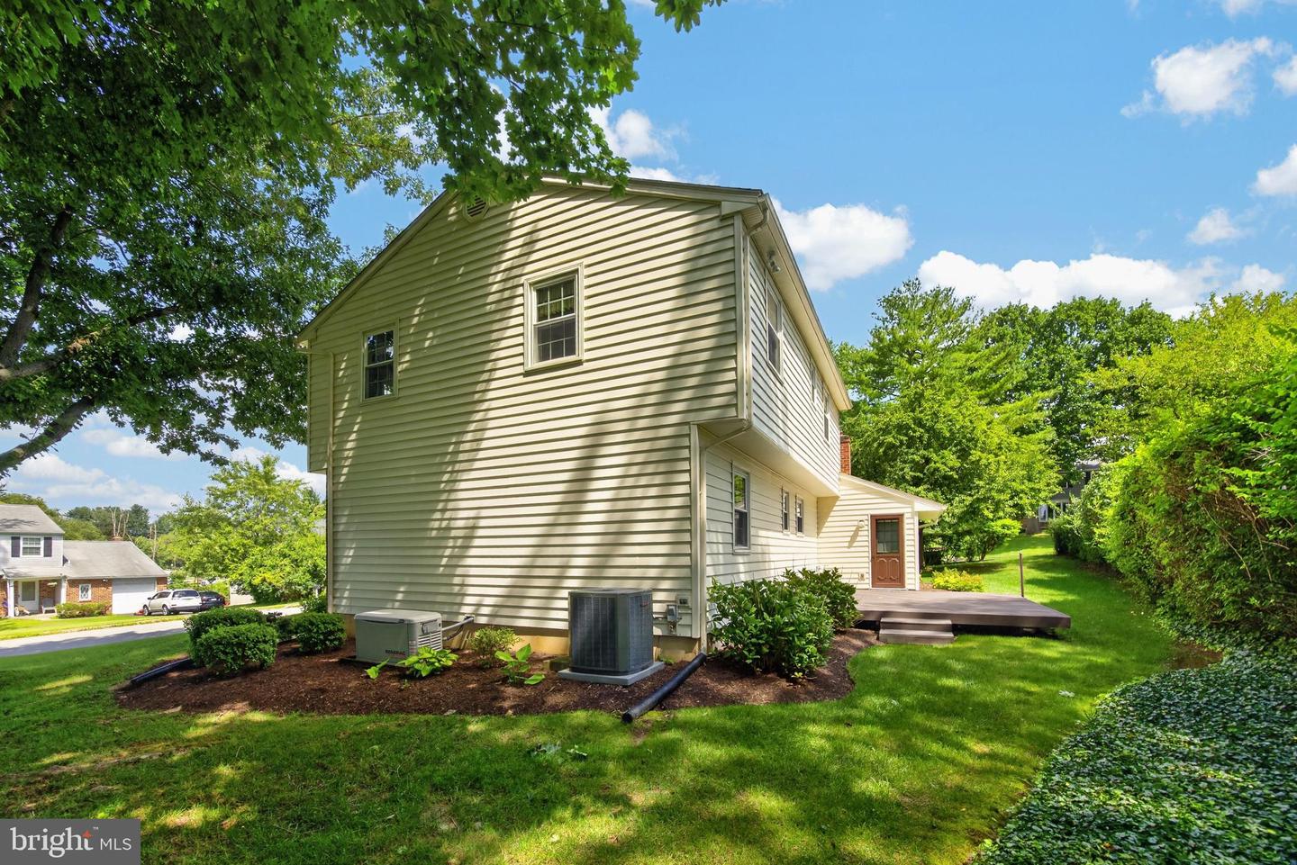 600 Brecknock Dr Property Photo 32