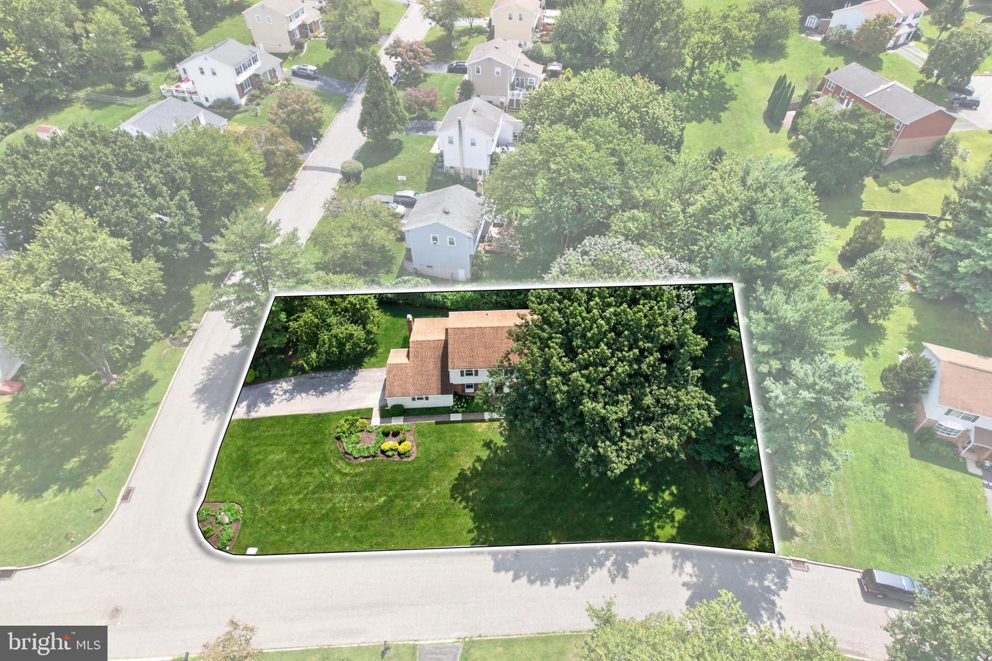 600 Brecknock Dr Property Photo 35