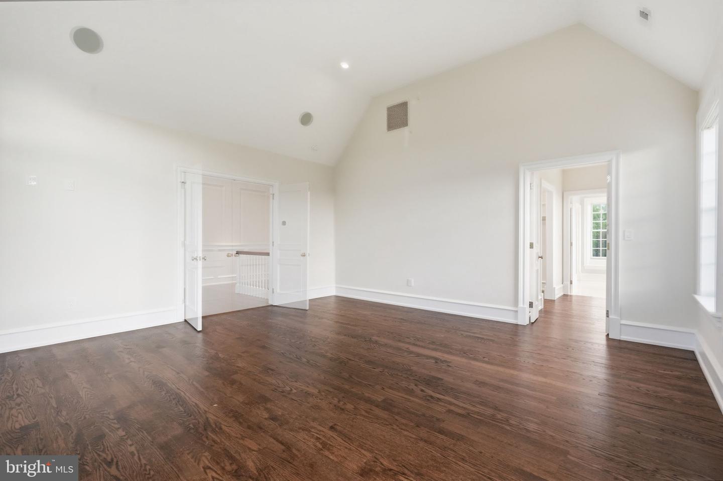 1346 Carolannes Way Property Photo 17