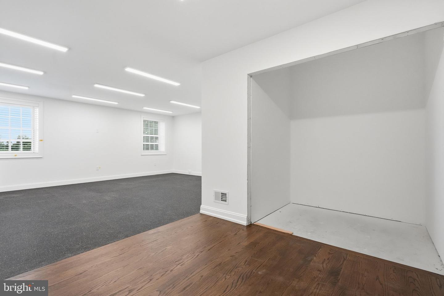 1346 Carolannes Way Property Photo 31