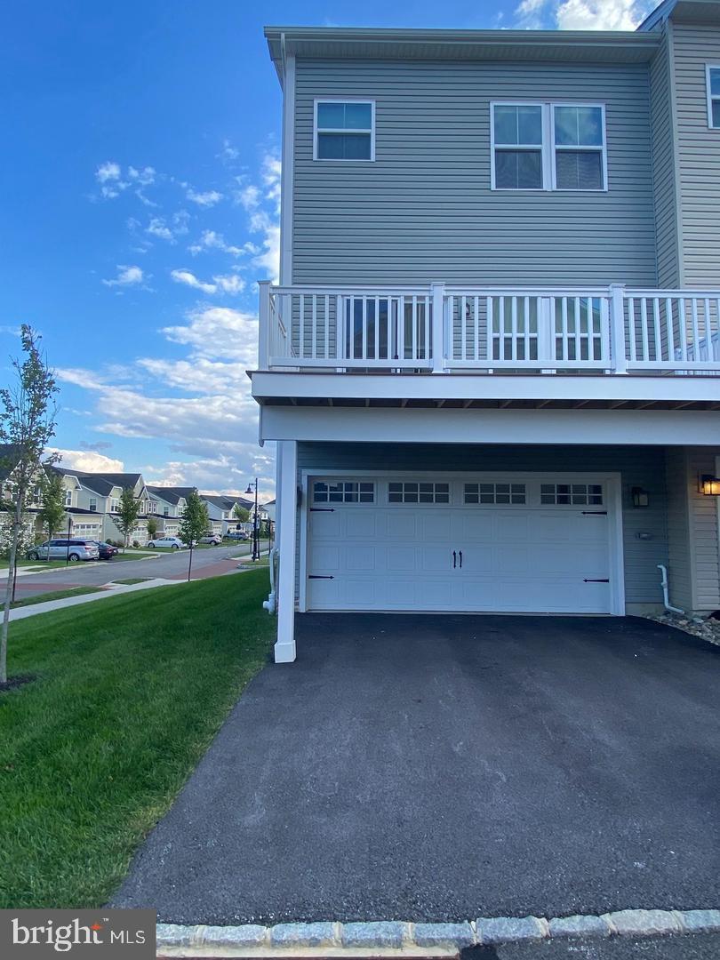 619 Holywell Dr Property Photo 15