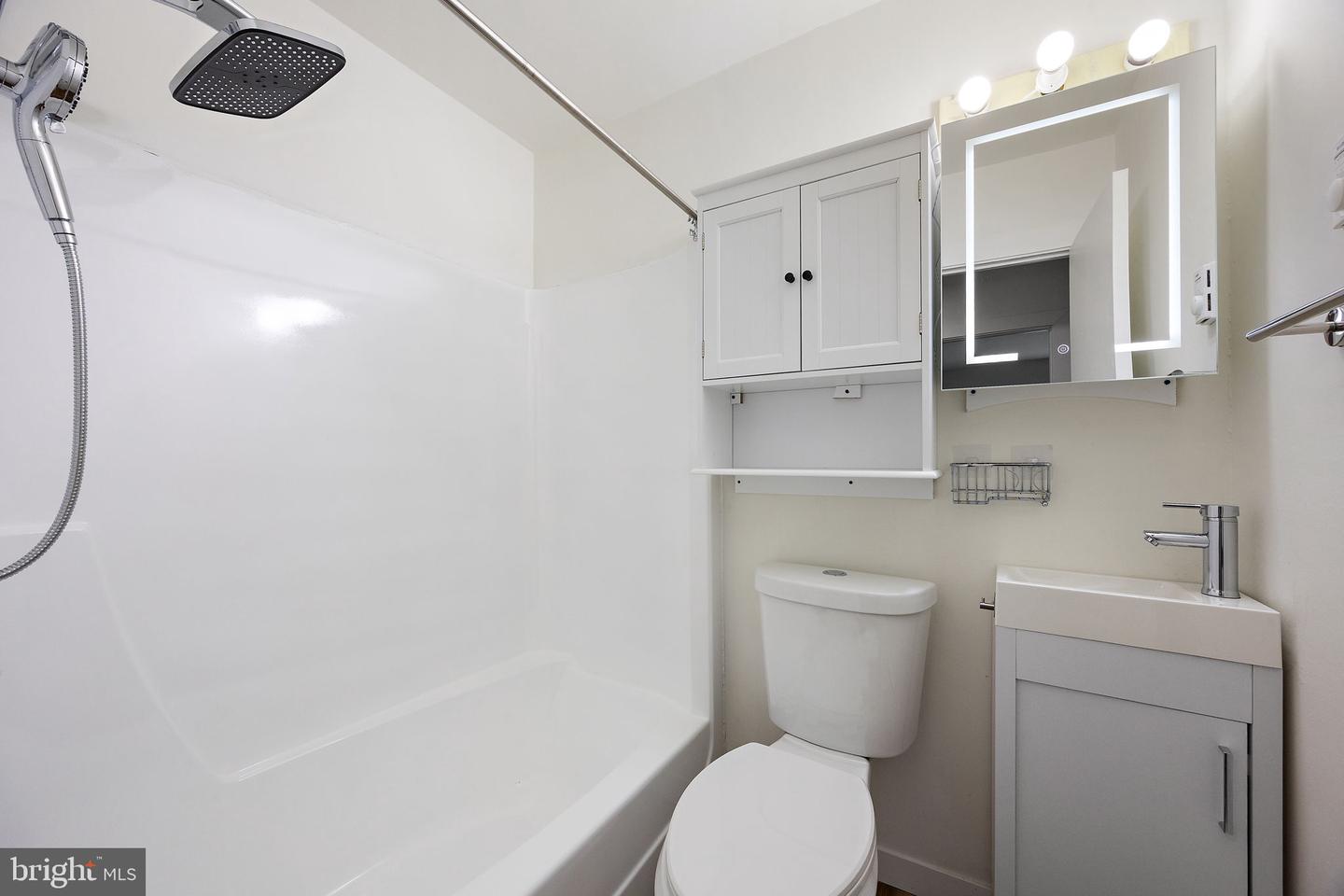 117 Railroad Ave #1 Property Photo 18