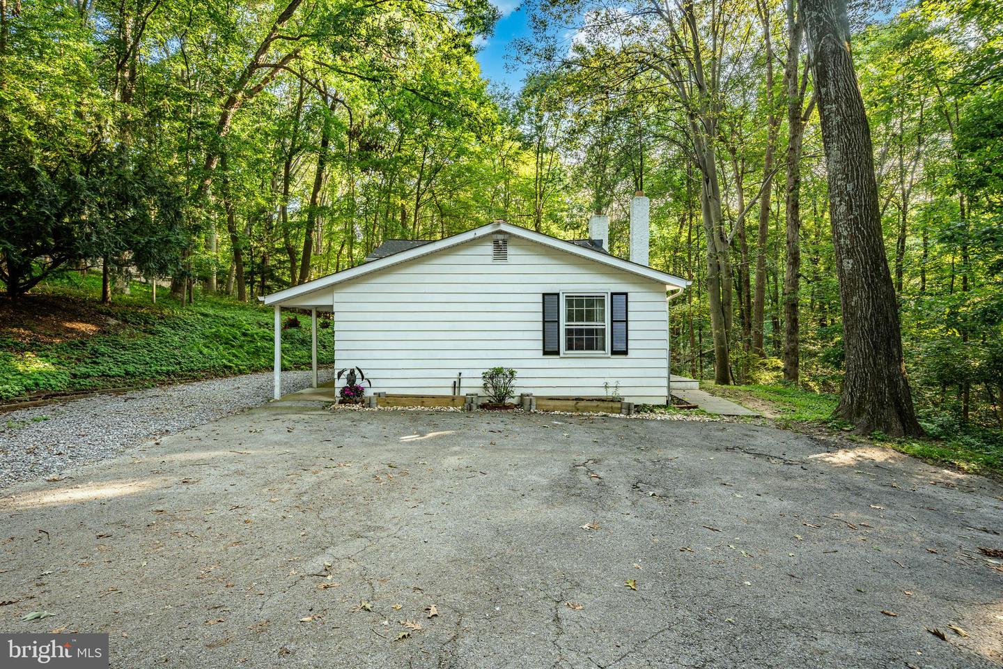 1533 Sylvan Dr Property Photo 31