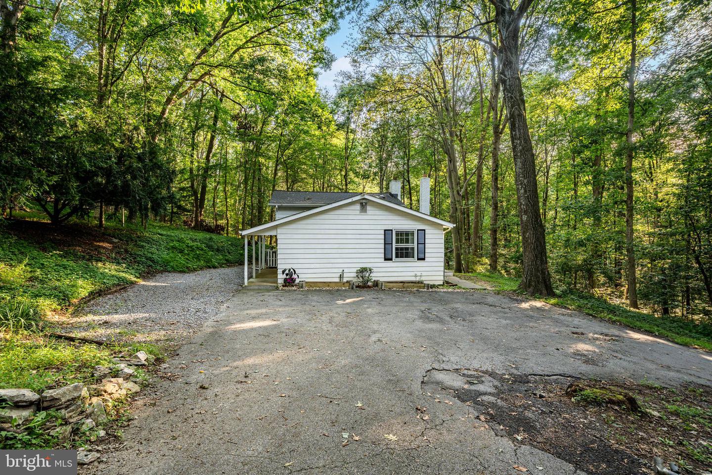 1533 Sylvan Dr Property Photo 34