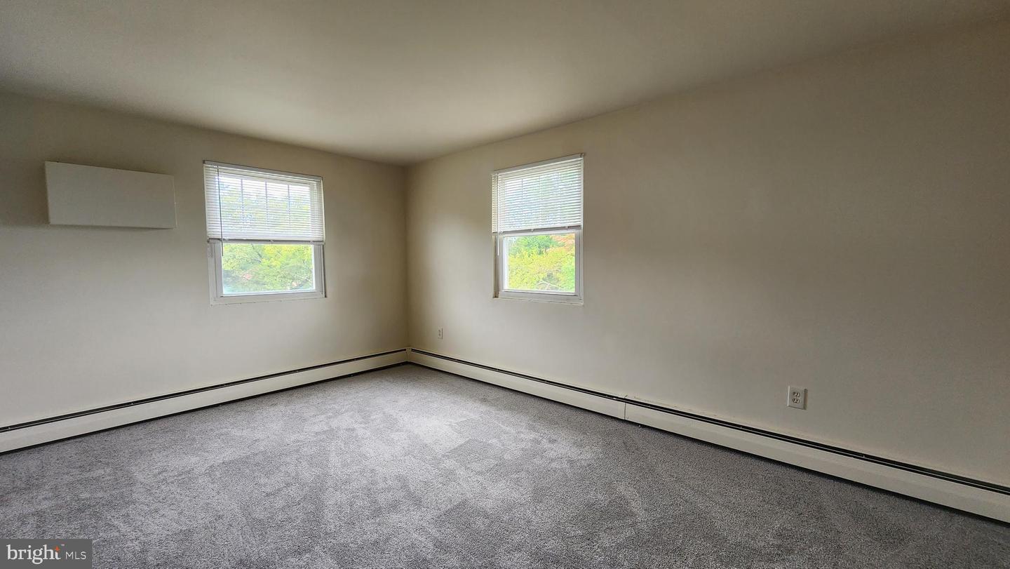 804 Vaughn Rd #b-7 Property Photo 5