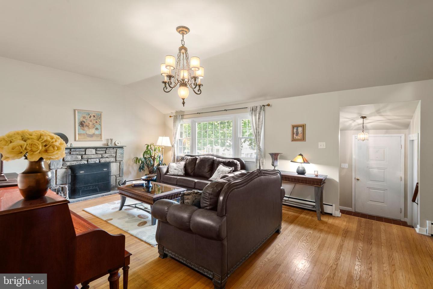 224 Devonshire Rd Property Photo 2