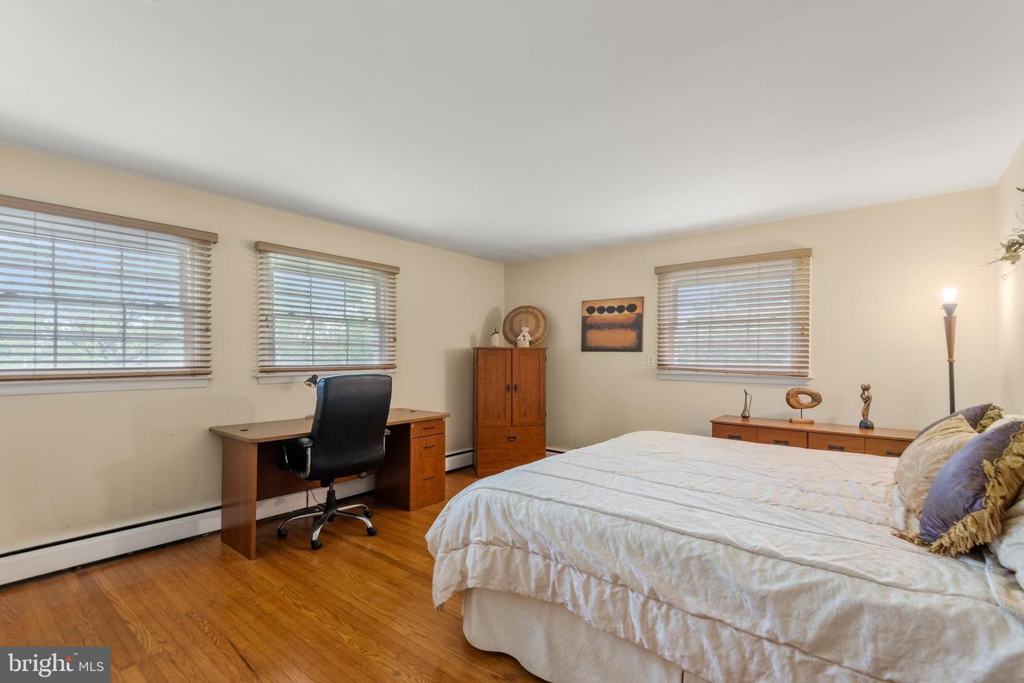 224 Devonshire Rd Property Photo 24
