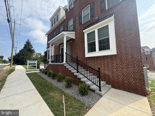 411 Wharton St Property Photo 4