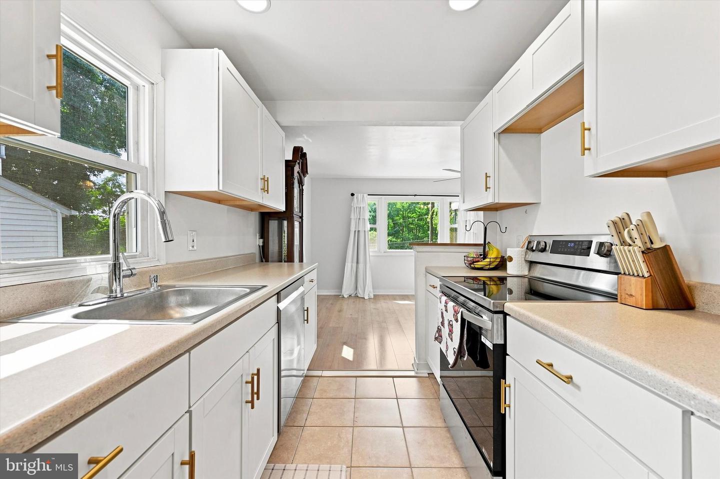 3247 Upper Valley Rd Property Photo 6