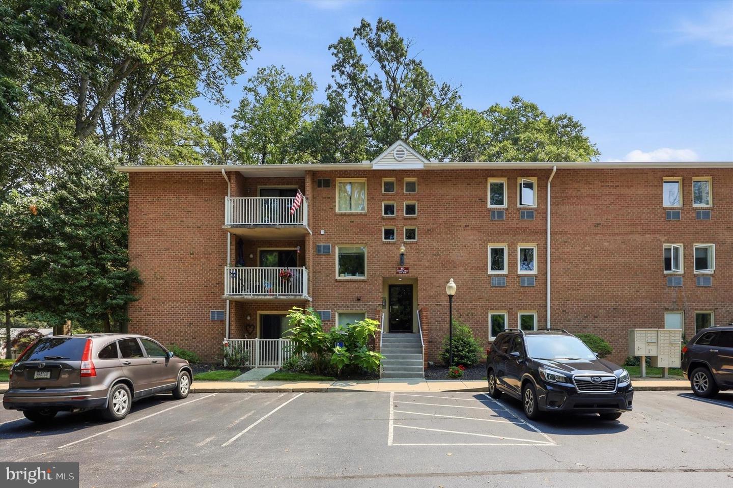 100 CAMPBELL CIR #D-33