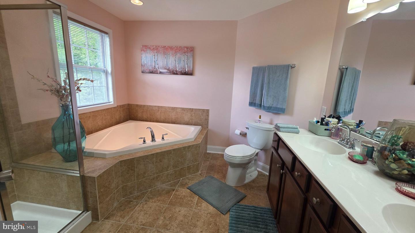 12 Michael Ct Property Photo 23