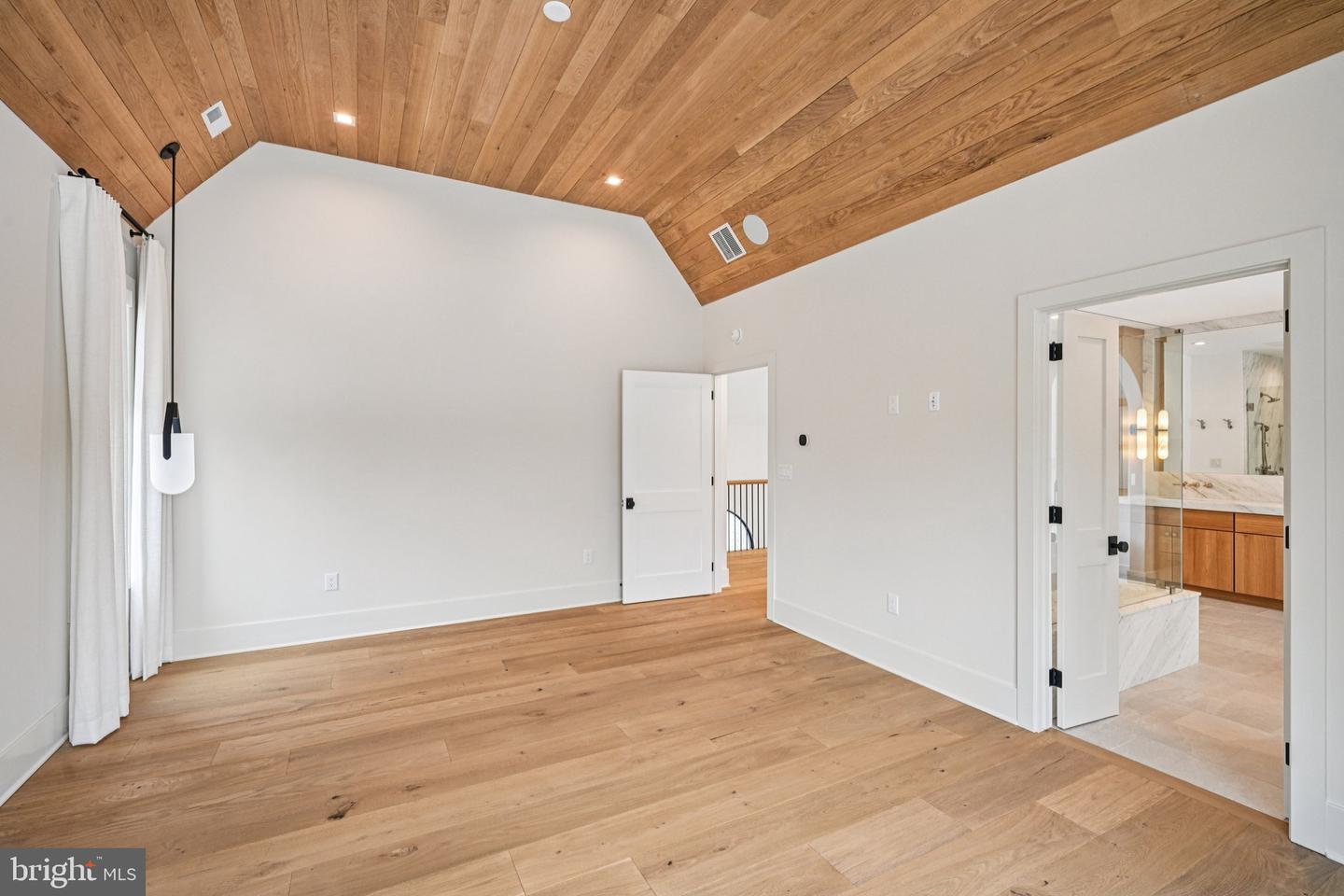 1345 Carolannes Way Property Photo 16