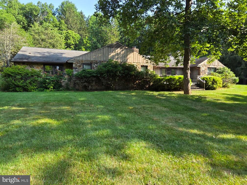 151 Indian Run Rd Property Photo 4