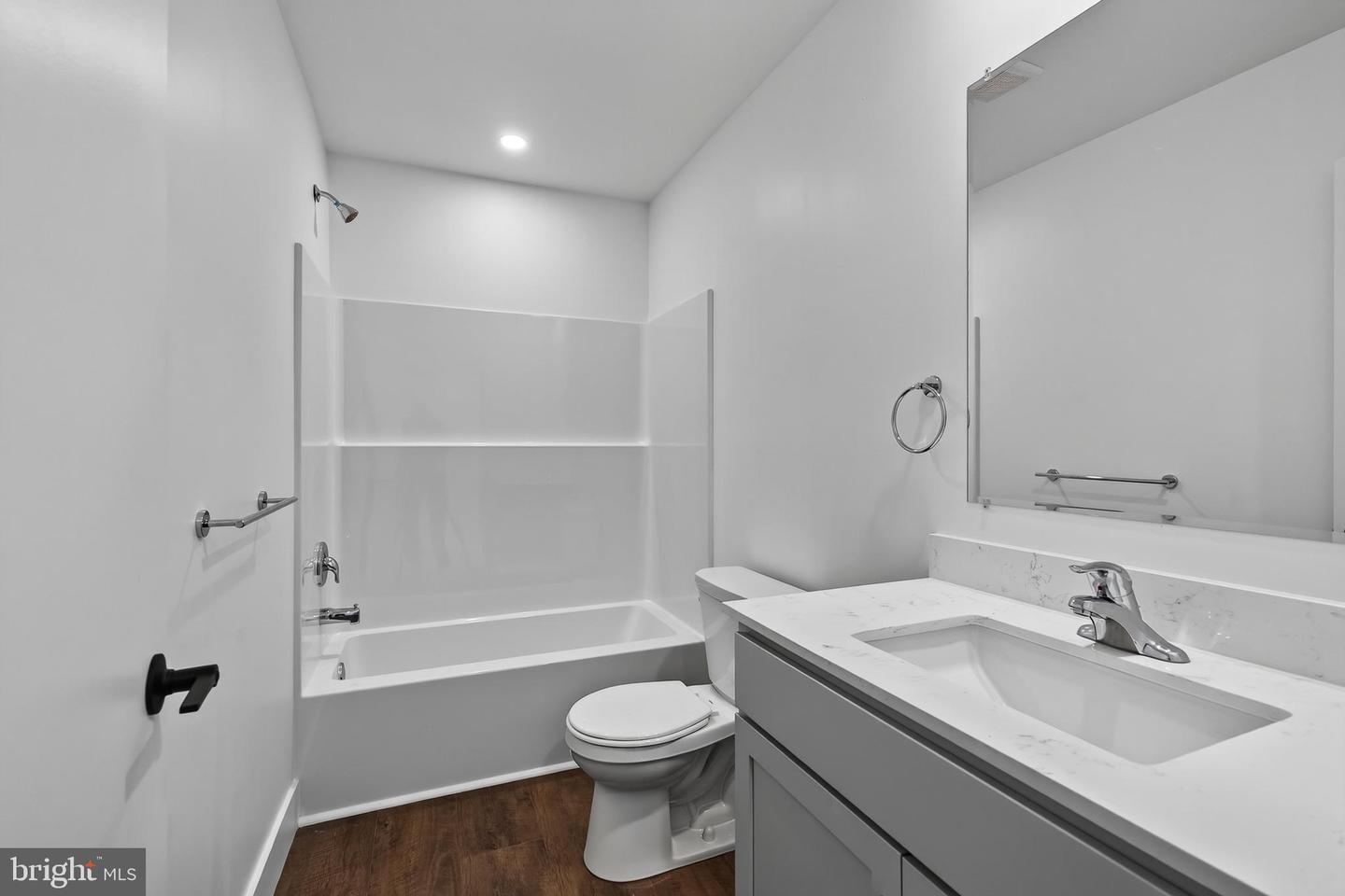 123 S Main St #16 Property Photo 15
