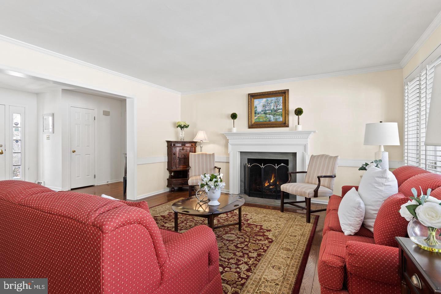 684 Wetherby Ln Property Photo 7