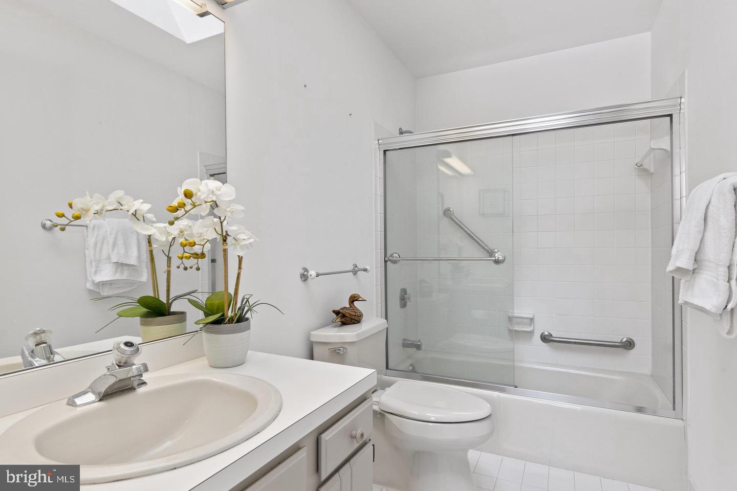 684 Wetherby Ln Property Photo 24