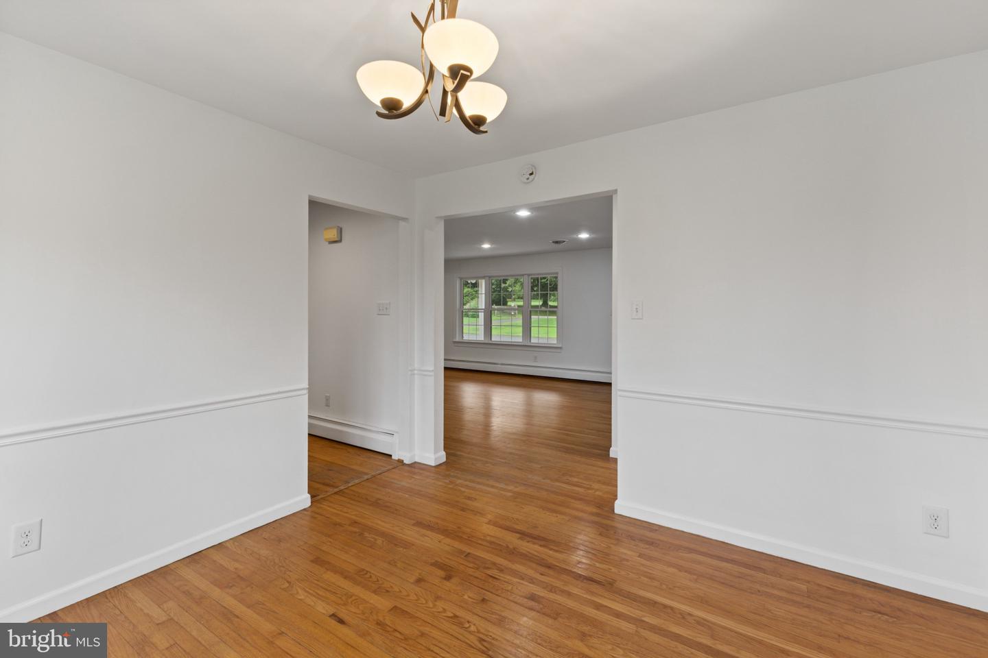 264 Woodcrest Rd Property Photo 10