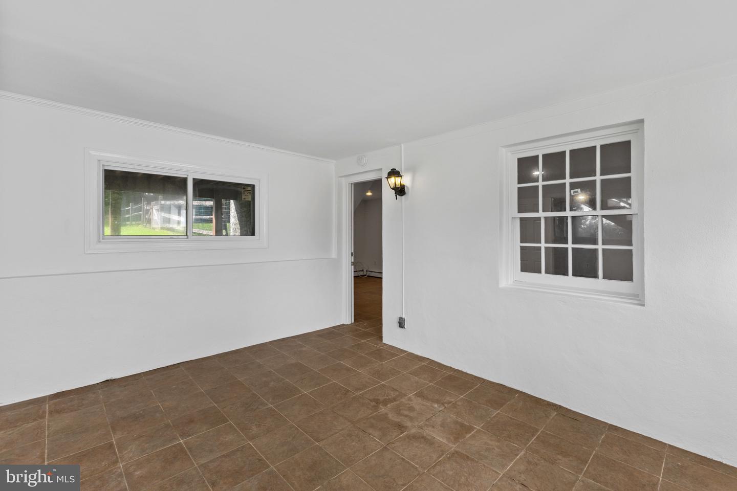 264 Woodcrest Rd Property Photo 32