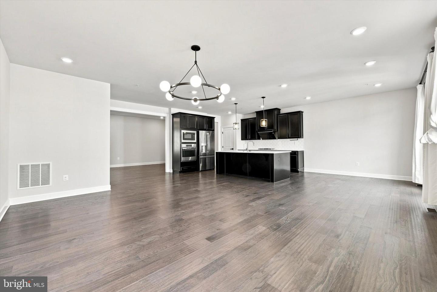 730 Quarry Point Rd Property Photo 11