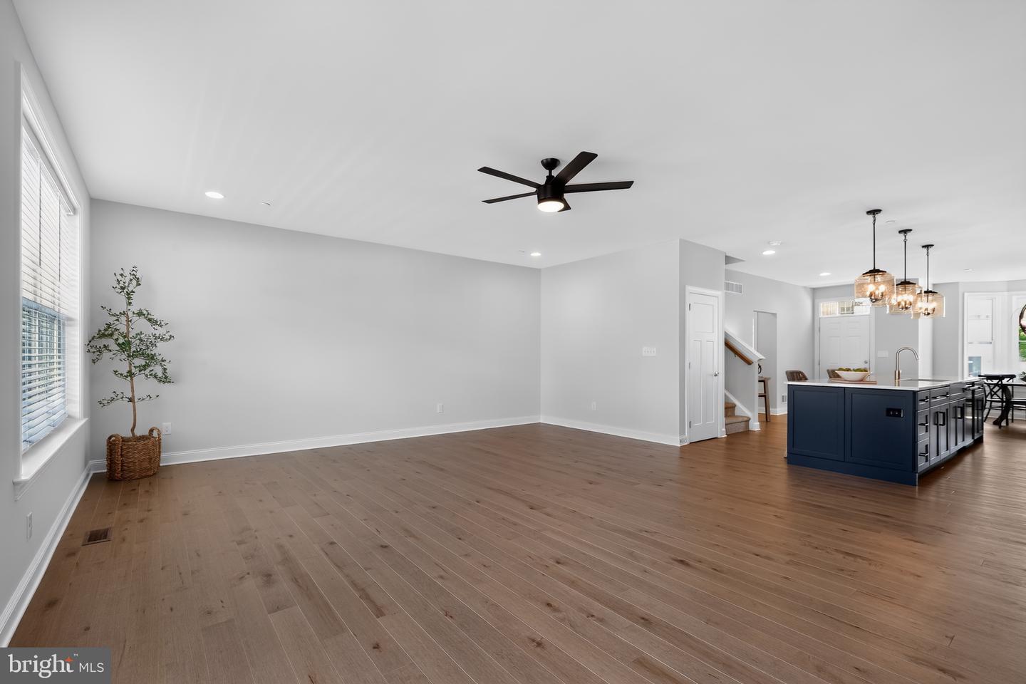 604 Albion Pl Property Photo 22