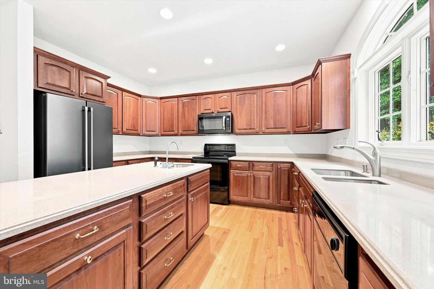 6 Forest Glen Dr Property Photo 13