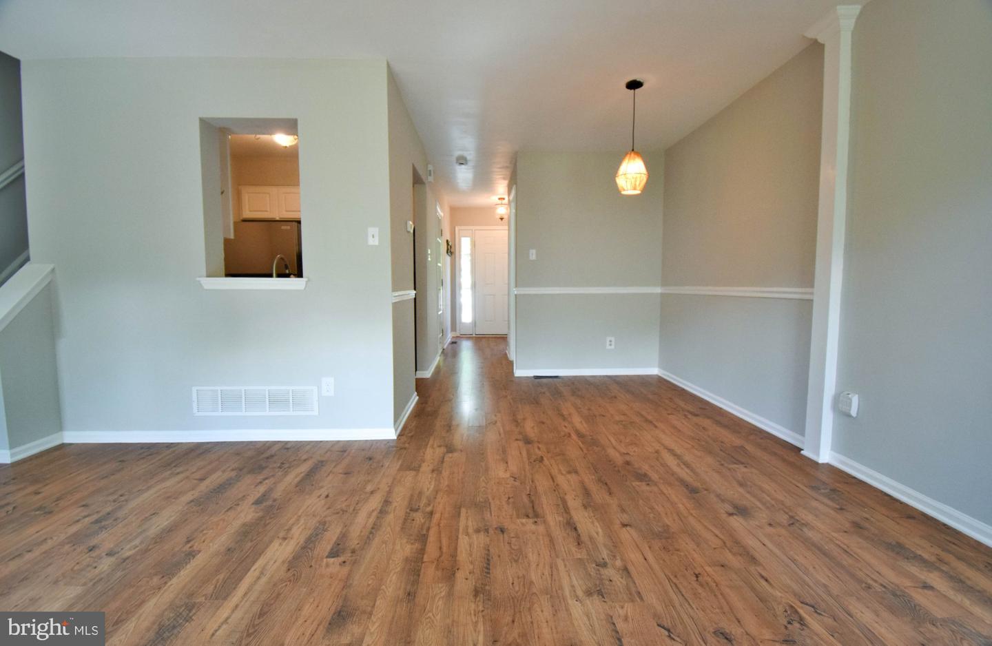 49 E Jonathan Ct #49 Property Photo 9