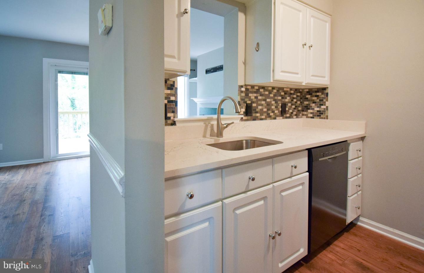 49 E Jonathan Ct #49 Property Photo 11