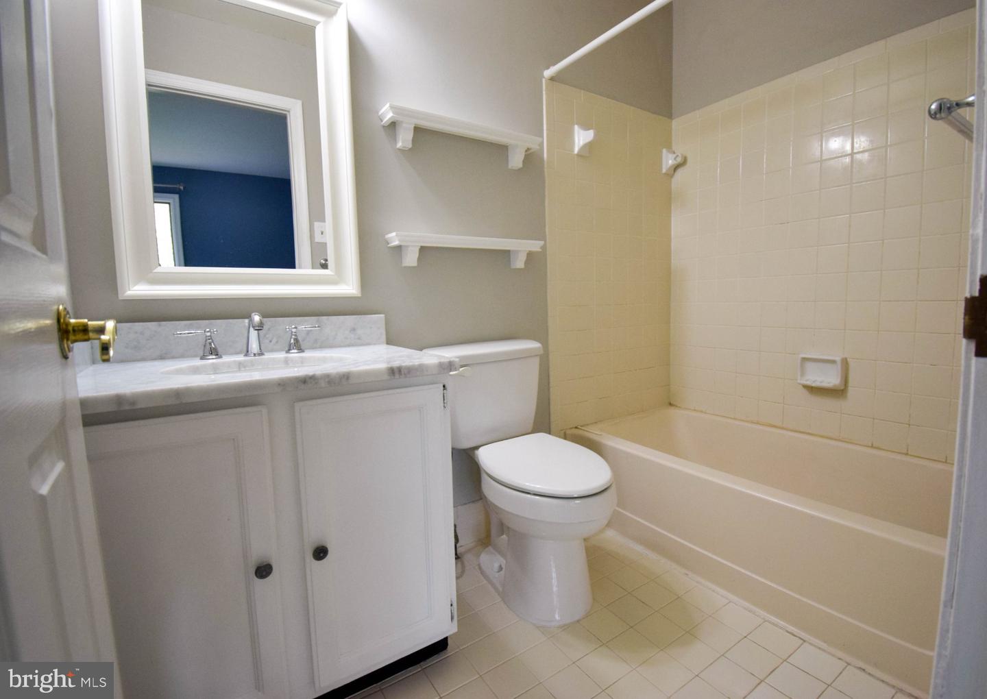 49 E Jonathan Ct #49 Property Photo 20