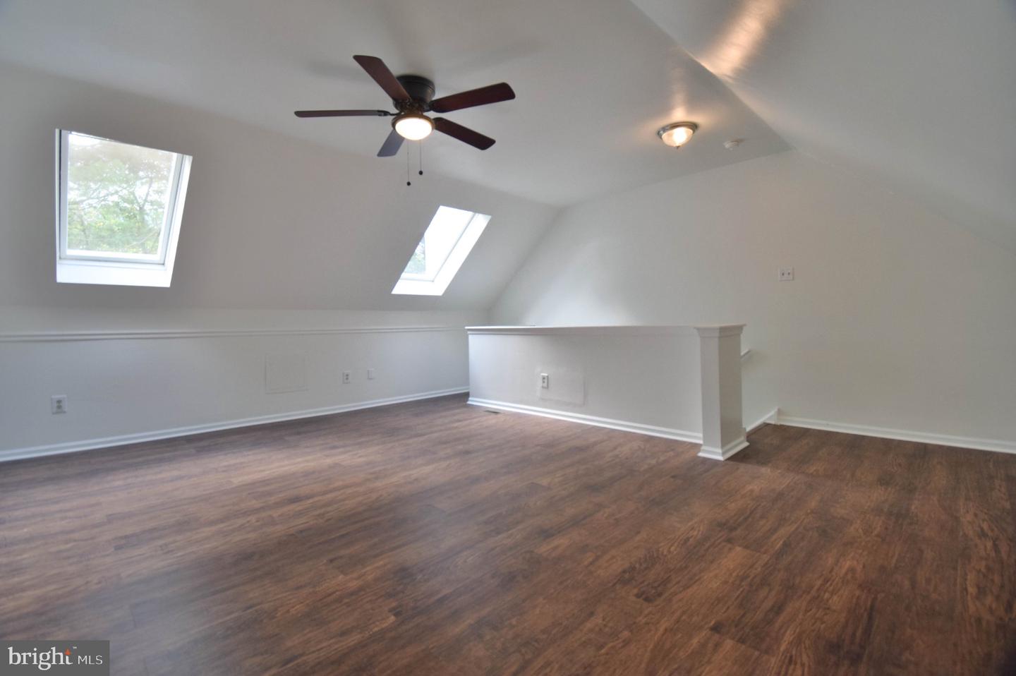 49 E Jonathan Ct #49 Property Photo 28
