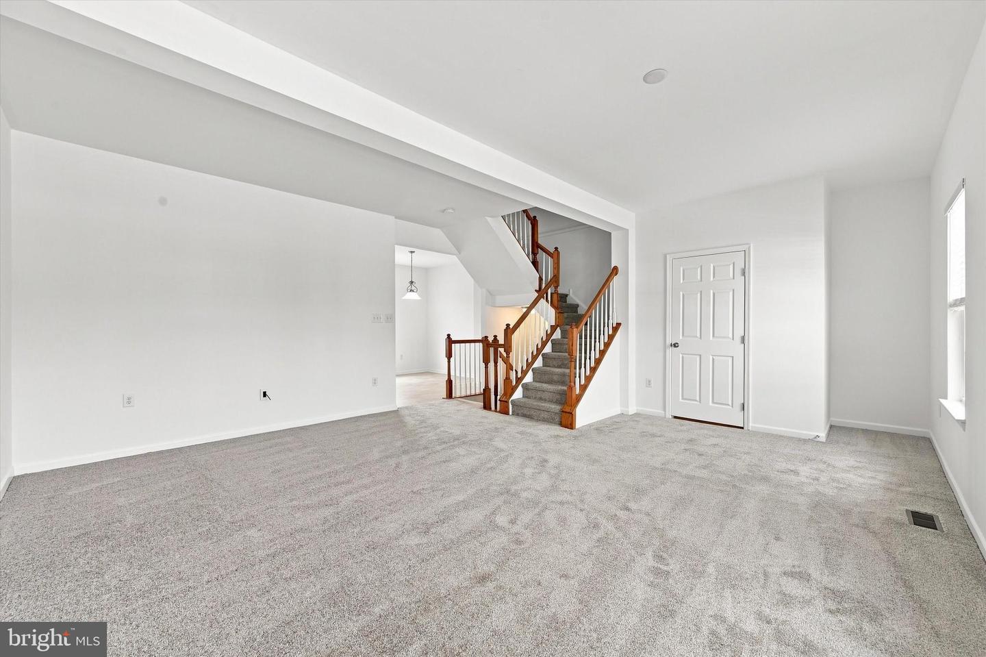 122 Larose Dr #122 Property Photo 5
