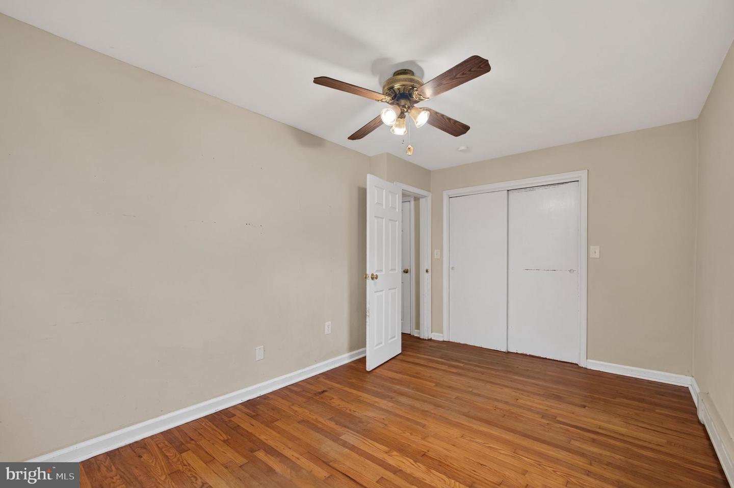813 Montgomery Ave Property Photo 12