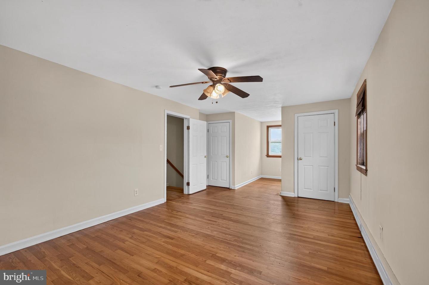 813 Montgomery Ave Property Photo 18