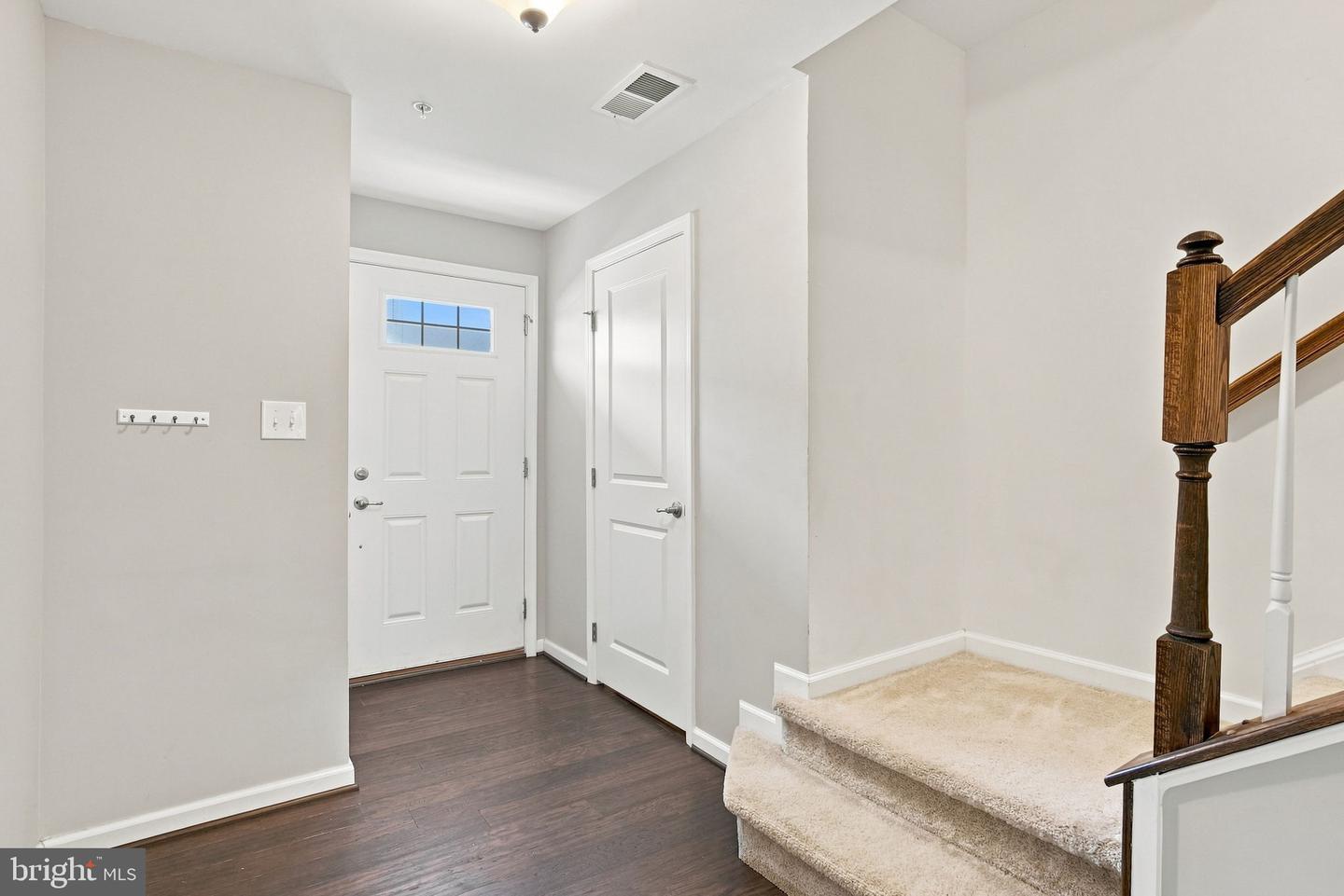 130 Cricket Dr Property Photo 2