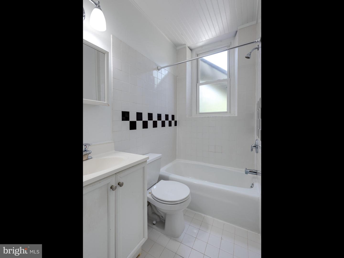 605 W Miner St #1e Property Photo 26