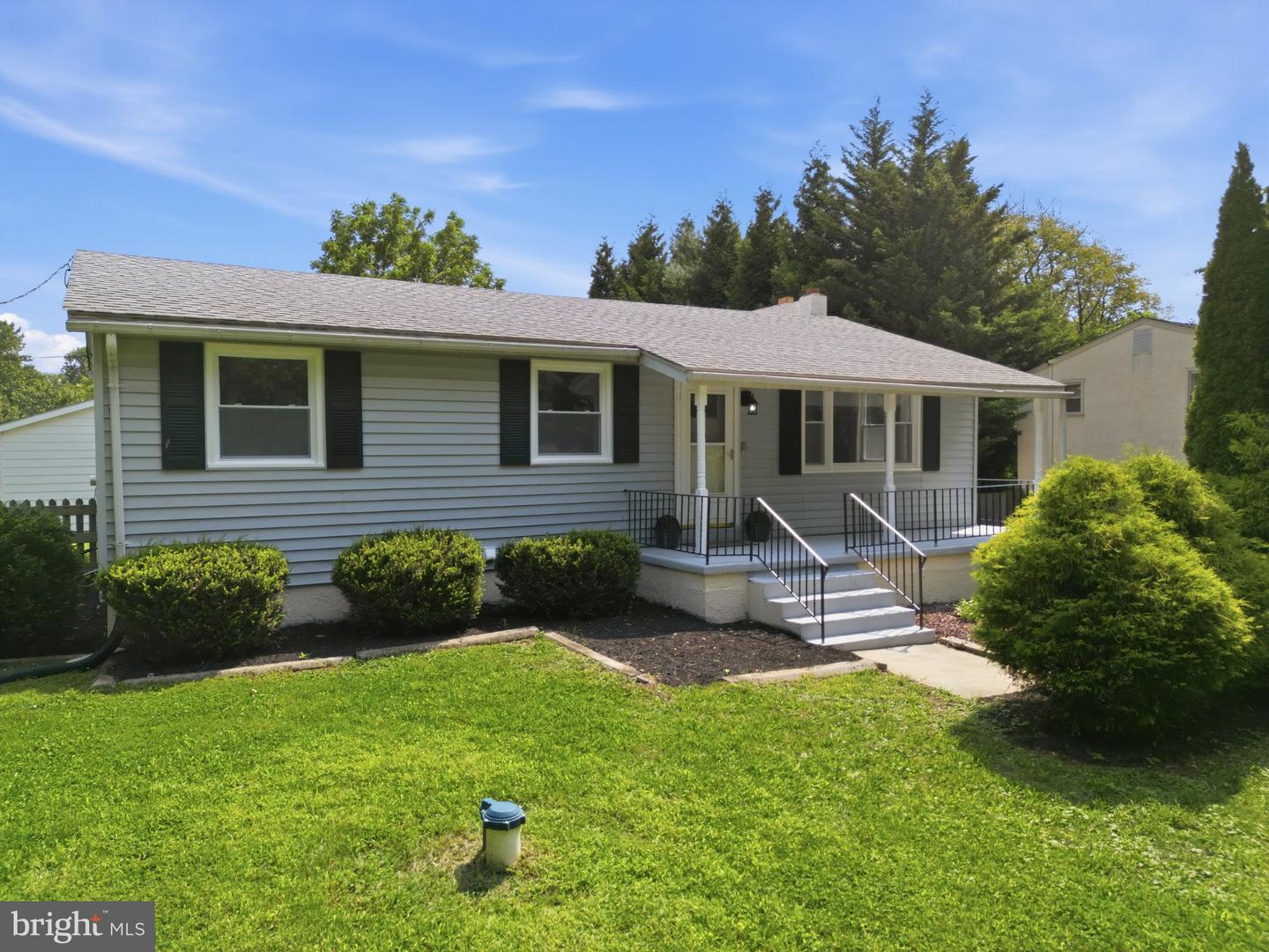 1451 GROVE AVE Property Photo 1